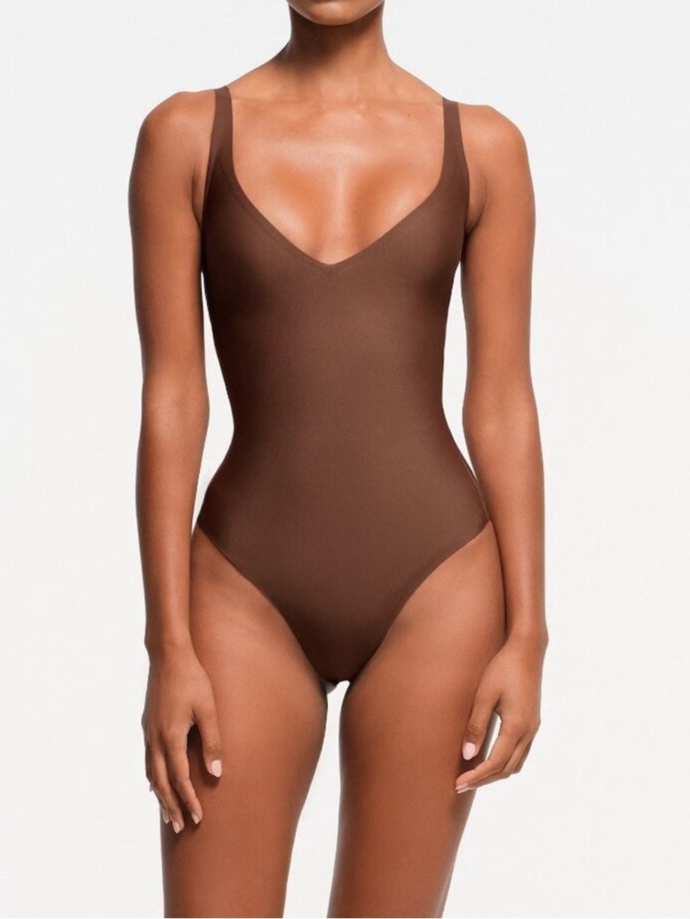 Skims Body Core Sculpt (G21)  Plunge Thong Bodysuit in Jasper, Size MEDIUM